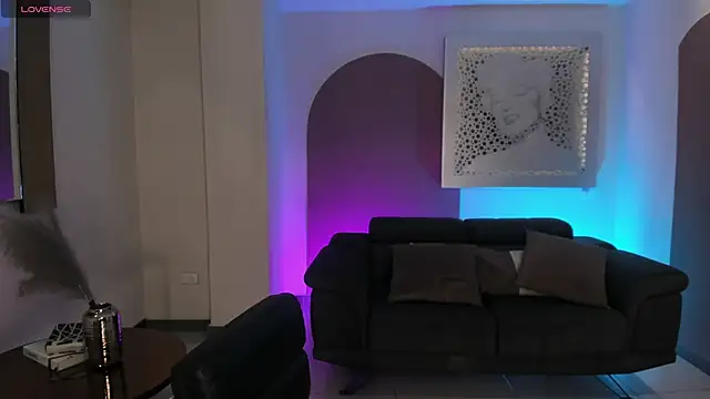 Snapshot of MorganHicks chatting on 06/08/26, 11:55 MorganHicks online show from 06/08/26, 11:55