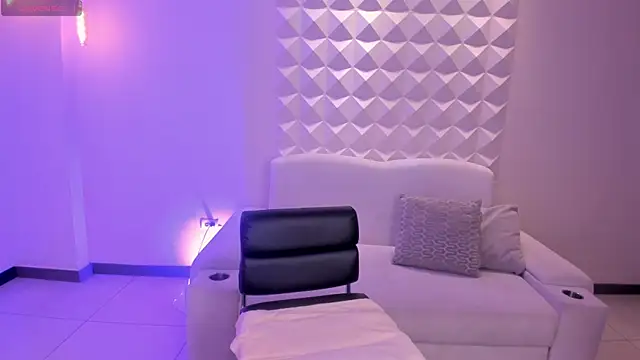 MorganHicks online show from 04/12/26, 11:24