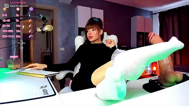 Miss kay1111 online show from 04/19/26, 02:51