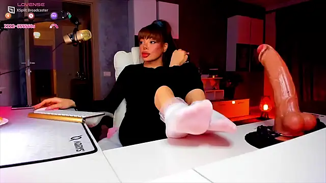 Miss kay1111 online show from 04/19/26, 06:10