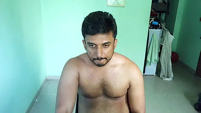 Snapshot of daringcutie chatting on 05/12/26, 10:10 daringcutie online show from 05/12/26, 10:10