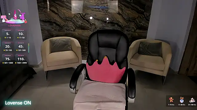 DannieSmith1 online show from 12/03/25, 11:04