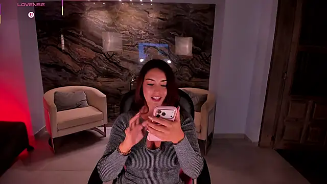 DannieSmith1 online show from 06/21/26, 12:05
