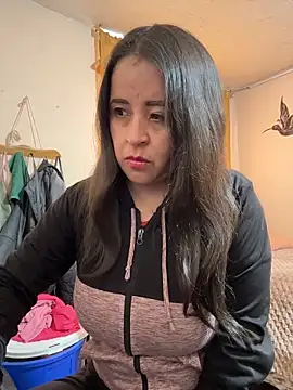 latinfemale online show from 12/19/25, 09:17