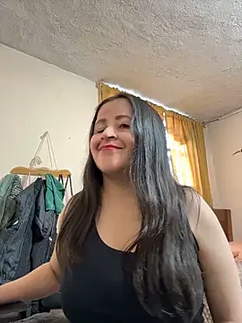 latinfemale online show from 12/16/25, 08:46