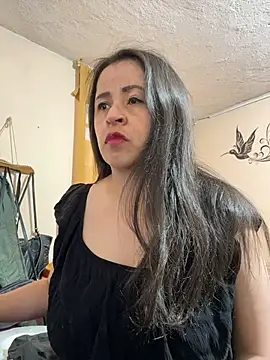 latinfemale online show from 01/05/26, 10:57