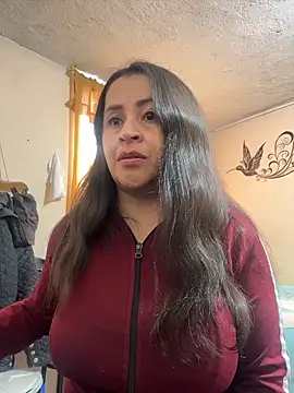 latinfemale online show from 04/17/26, 09:17