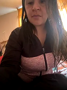 latinfemale online show from 10/16/25, 04:48