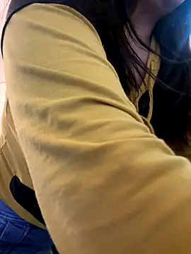 latinfemale online show from 10/21/25, 06:51