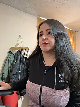 latinfemale online show from 02/14/26, 09:48