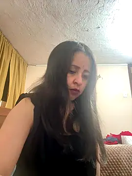 latinfemale online show from 10/11/25, 01:39