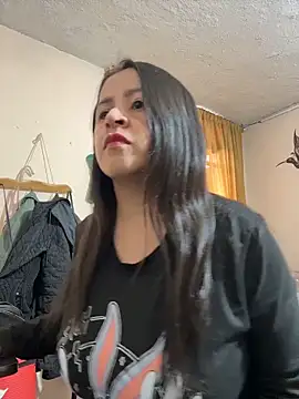 latinfemale online show from 05/05/26, 09:29