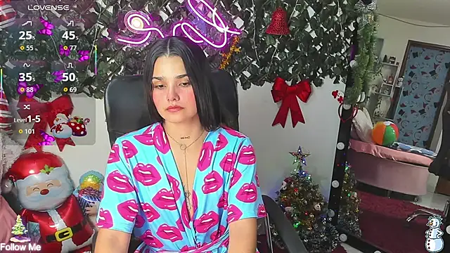 Snapshot of DestinyHills chatting on 12/17/25, 03:00 DestinyHills online show from 12/17/25, 03:00