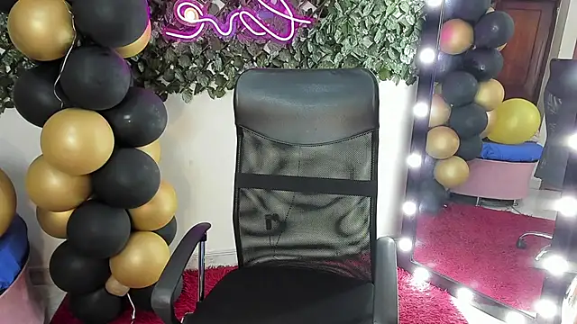 DestinyHills online show from 05/11/26, 04:04