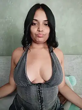  Estrellita  online show from 05/14/26, 04:26