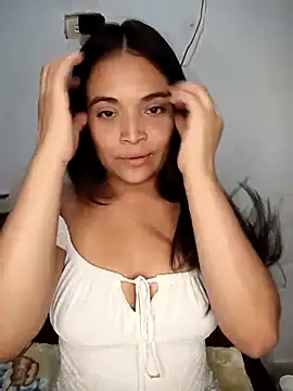  Estrellita  online show from 12/13/25, 08:04