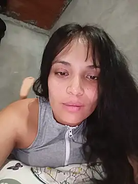 Snapshot of _Estrellita_ chatting on 06/18/26, 08:03 Estrellita online show from 06/18/26, 08:03