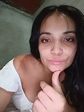 Snapshot of _Estrellita_ chatting on 07/04/26, 10:58 Estrellita online show from 07/04/26, 10:58