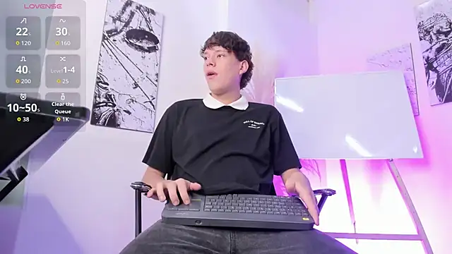 Nicola hard online show from 07/17/26, 02:53