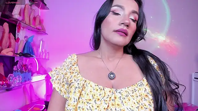 christymilkk online show from 09/30/25, 01:55