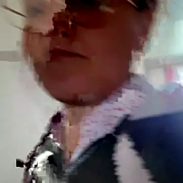 Snapshot of IamYourNarcotic chatting on 10/22/25, 11:20 IamYourNarcotic online show from 10/22/25, 11:20