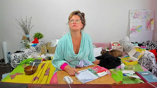 Snapshot of IamYourNarcotic chatting on 10/01/25, 06:07 IamYourNarcotic online show from 10/01/25, 06:07