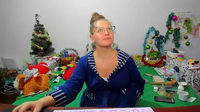 Snapshot of IamYourNarcotic chatting on 01/18/25, 03:59 IamYourNarcotic online show from 01/18/25, 03:59