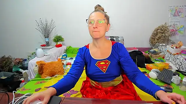 Snapshot of IamYourNarcotic chatting on 12/04/24, 01:58 IamYourNarcotic online show from 12/04/24, 01:58