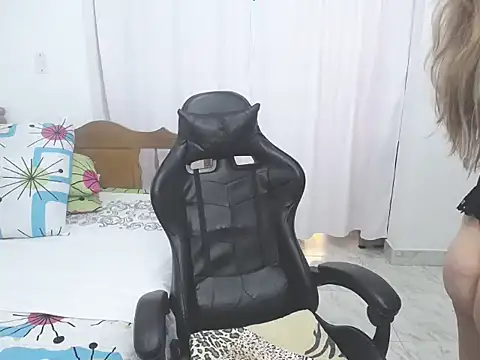 yeslluisa online show from 09/14/25, 03:23