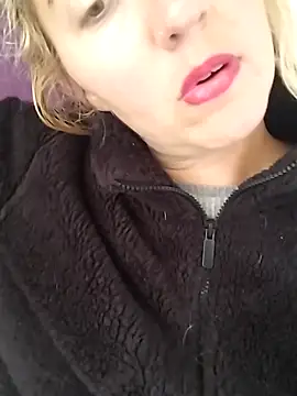 Mllesha74000 online show from 10/16/25, 12:02