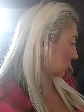 Mllesha74000 online show from 10/05/25, 11:23