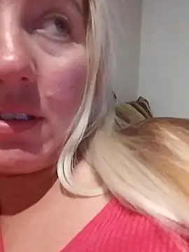 Mllesha74000 online show from 11/16/25, 06:45