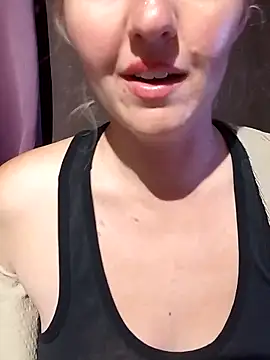 Mllesha74000 online show from 09/21/25, 06:13