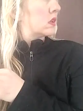 Mllesha74000 online show from 12/04/25, 12:04