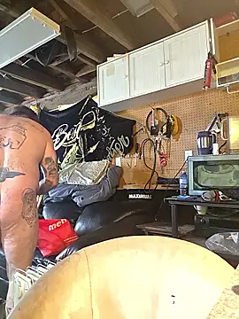 canadacockinme online show from 11/06/25, 05:39