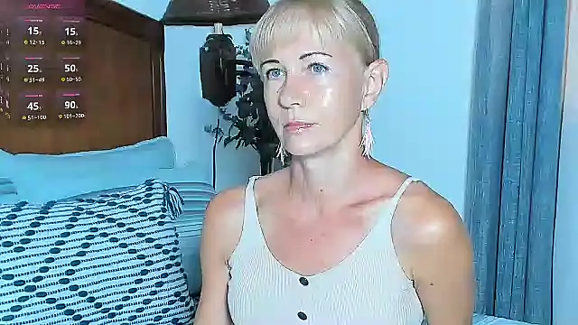 Christine 35 online show from 11/06/25, 12:53