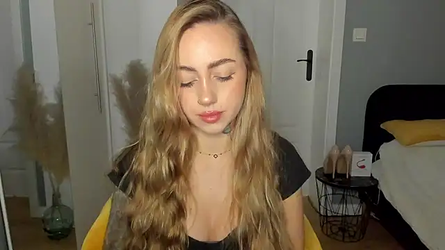 sexyCoralie online show from 03/27/26, 08:01