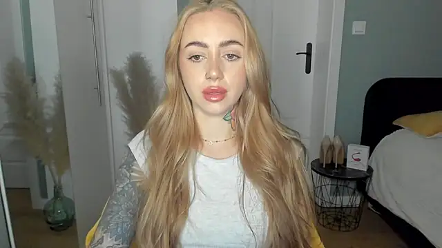 sexyCoralie online show from 04/10/26, 06:53