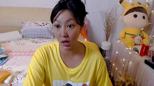 328coco online show from 11/02/25, 04:12