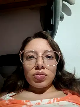Snapshot of linda-schmidt chatting on 07/10/26, 01:49 linda-schmidt online show from 07/10/26, 01:49