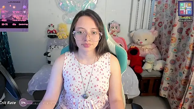 Snapshot of linda-schmidt chatting on 09/16/25, 02:45 linda-schmidt online show from 09/16/25, 02:45