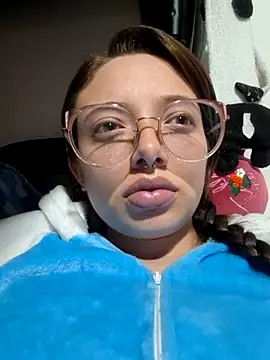 linda-schmidt online show from 10/26/25, 03:51