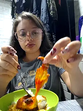 linda-schmidt online show from 11/19/25, 12:10