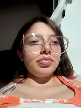 linda-schmidt online show from 11/15/25, 02:59