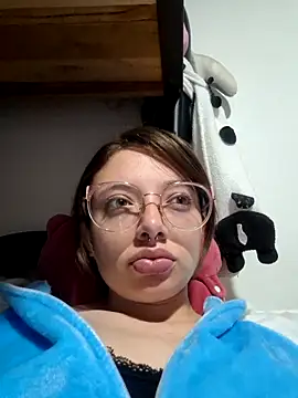 linda-schmidt online show from 10/23/25, 01:15