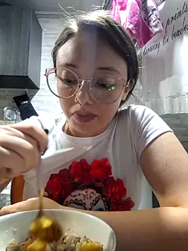 linda-schmidt online show from 10/21/25, 10:09