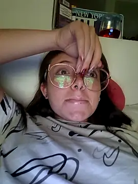 linda-schmidt online show from 11/16/25, 01:43