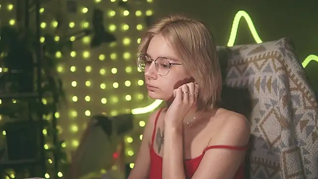 alyssa sweet online show from 06/17/26, 04:56