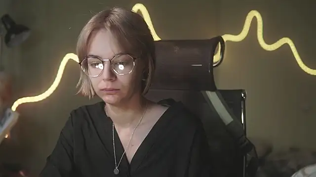 alyssa sweet online show from 05/05/26, 05:21