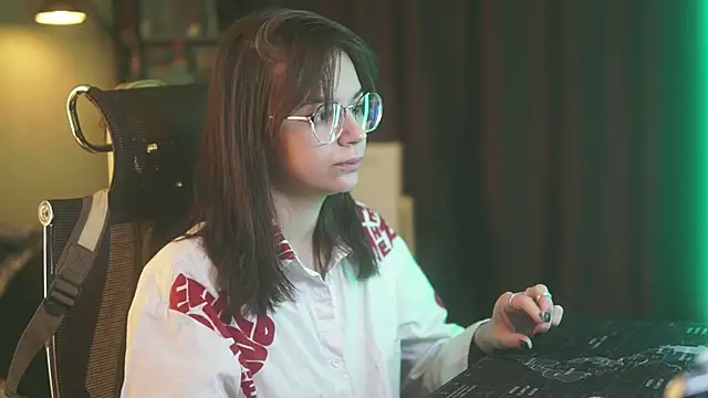 alyssa sweet online show from 11/25/25, 05:19